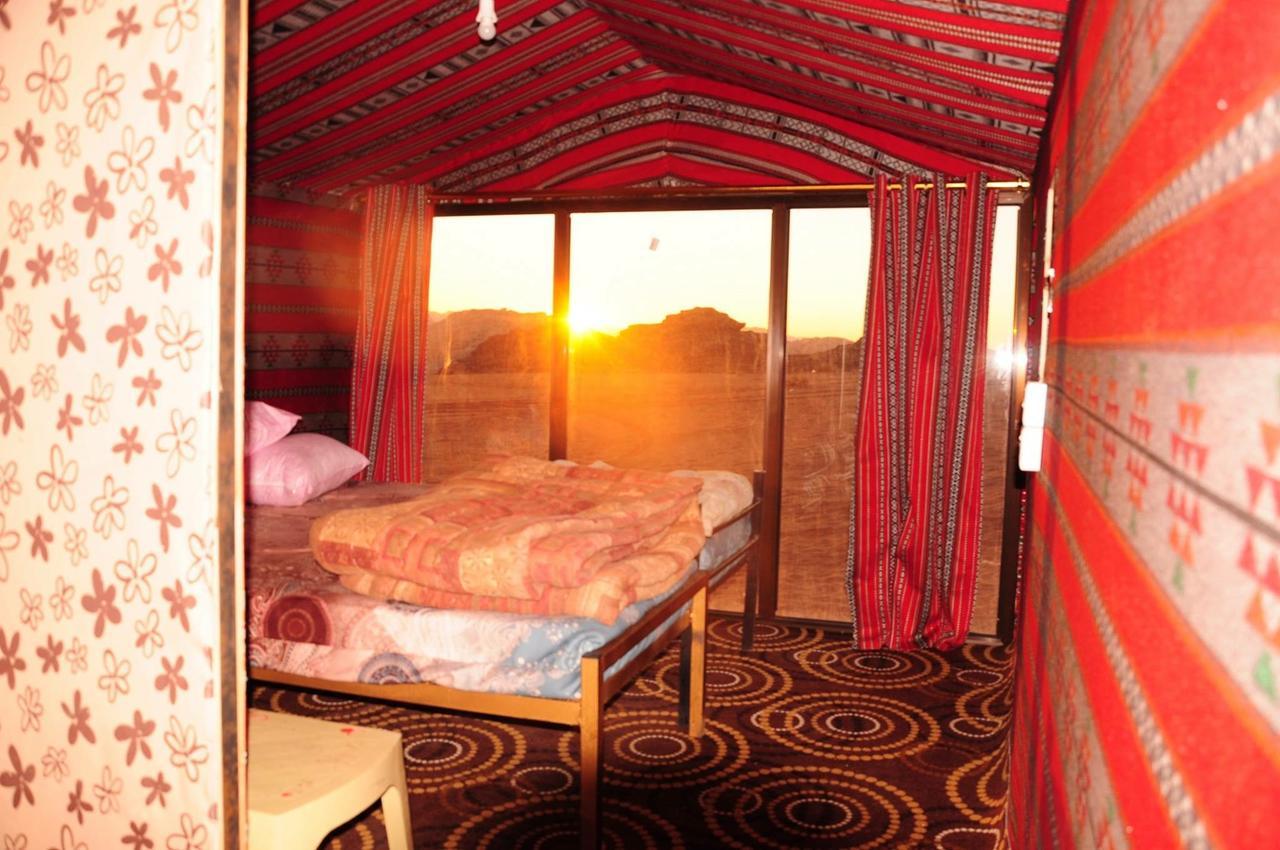 Wadi Rum Starlight Camp Luaran gambar